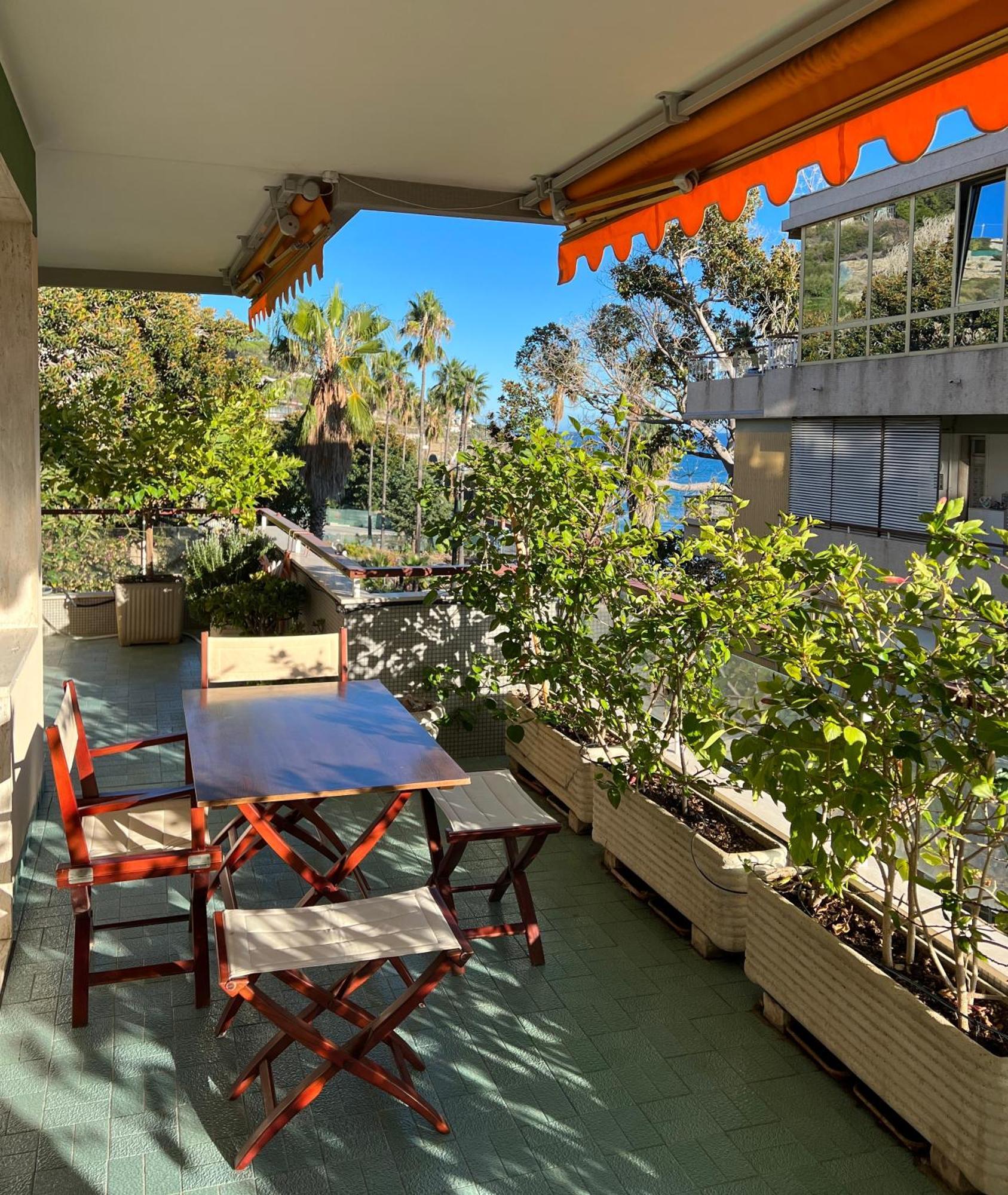 Tre Ponti Beach Apartment - Terrazzo Vista Mare Sanremo Eksteriør billede